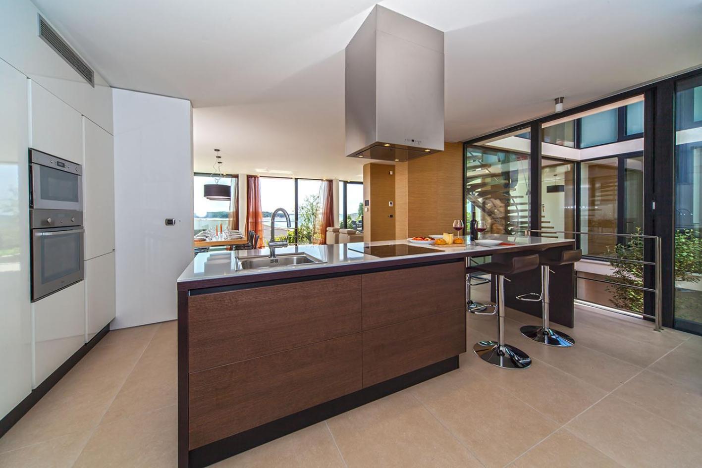 Golden Rays Luxury Villas & Apartments