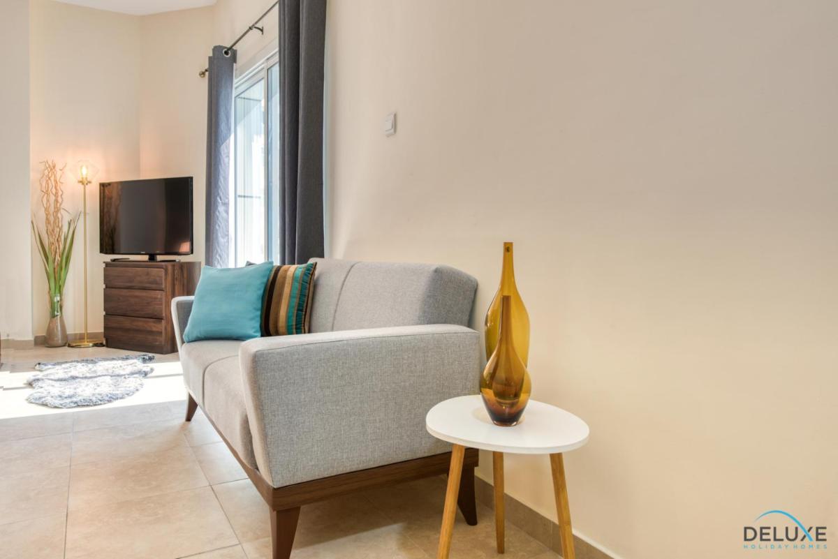Spotless Studio in Dubai Gate 2 JLT by Deluxe Holiday Homes