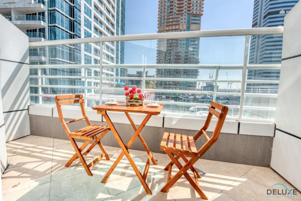 Spotless Studio in Dubai Gate 2 JLT by Deluxe Holiday Homes