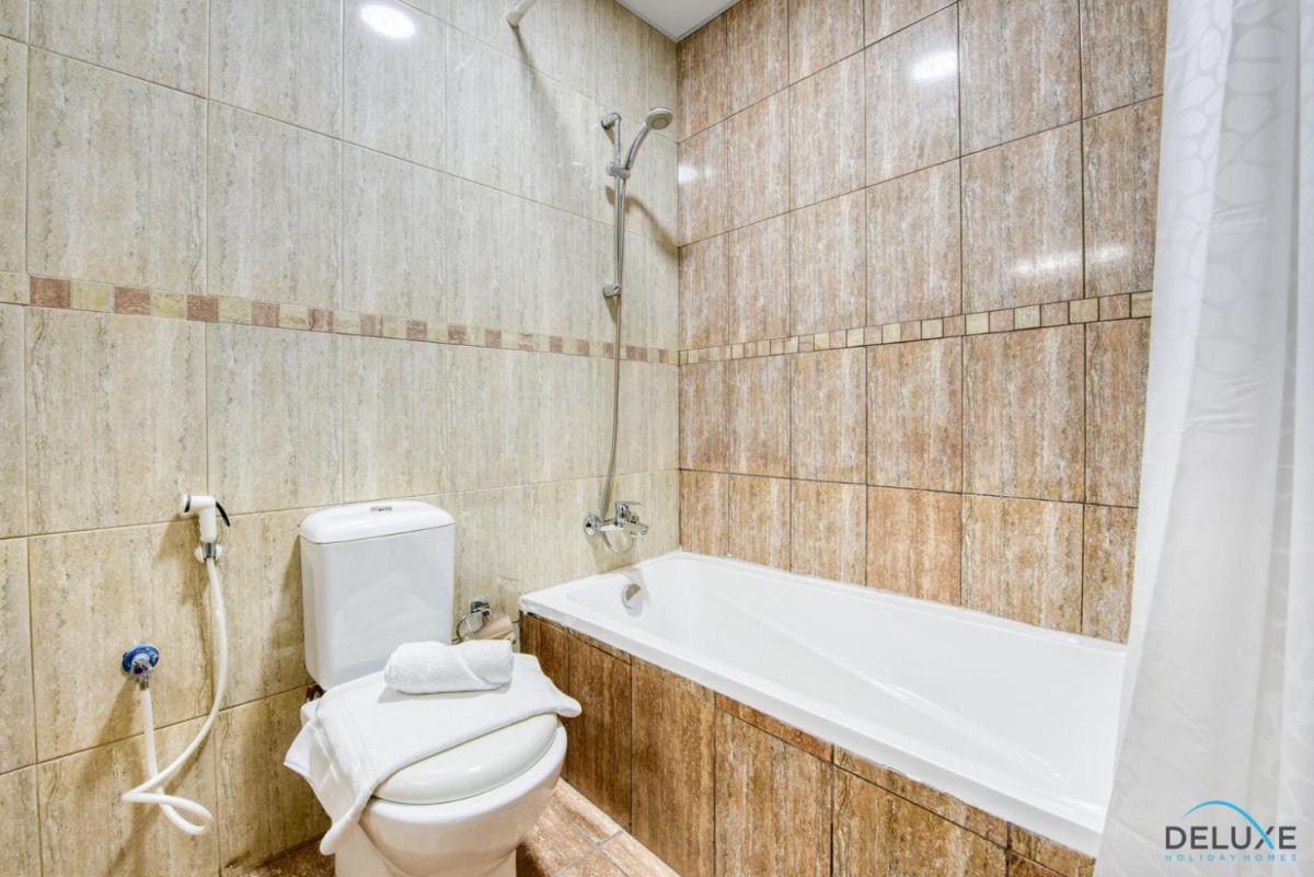 Spotless Studio in Dubai Gate 2 JLT by Deluxe Holiday Homes