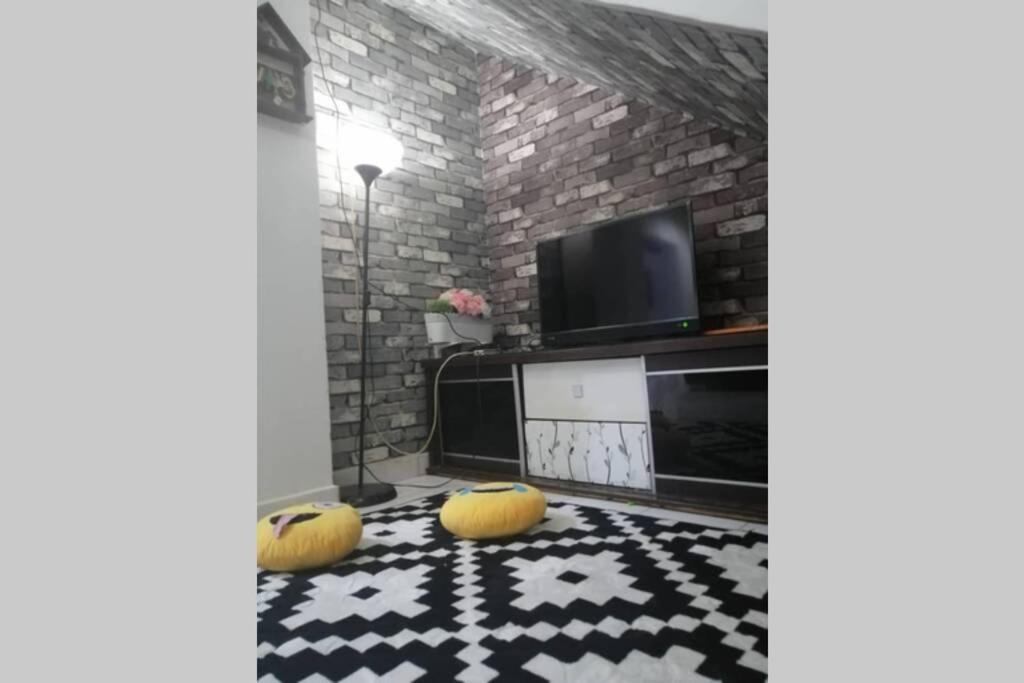 Orked Aeridina Homestay Puchong photo 8