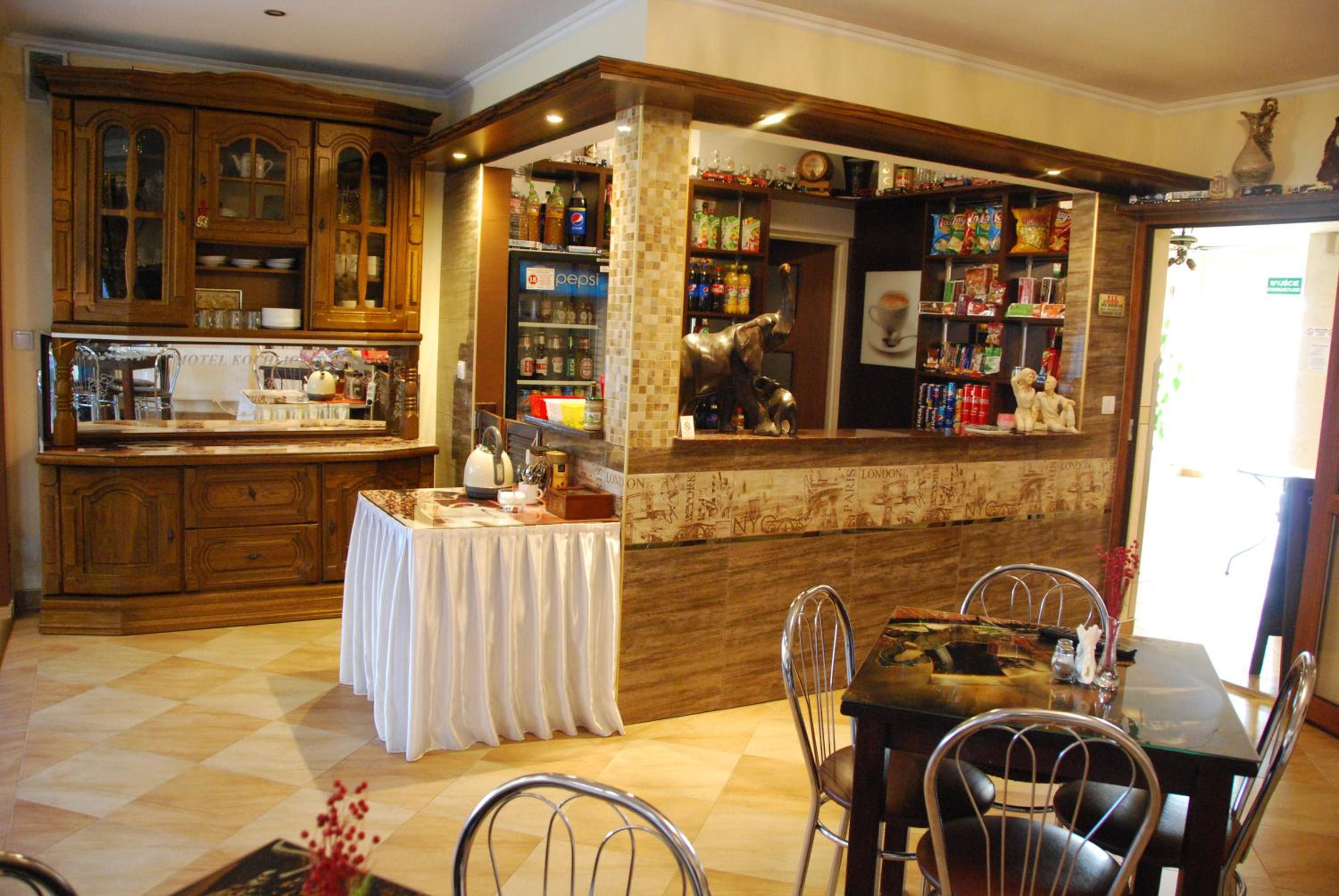 restaurant