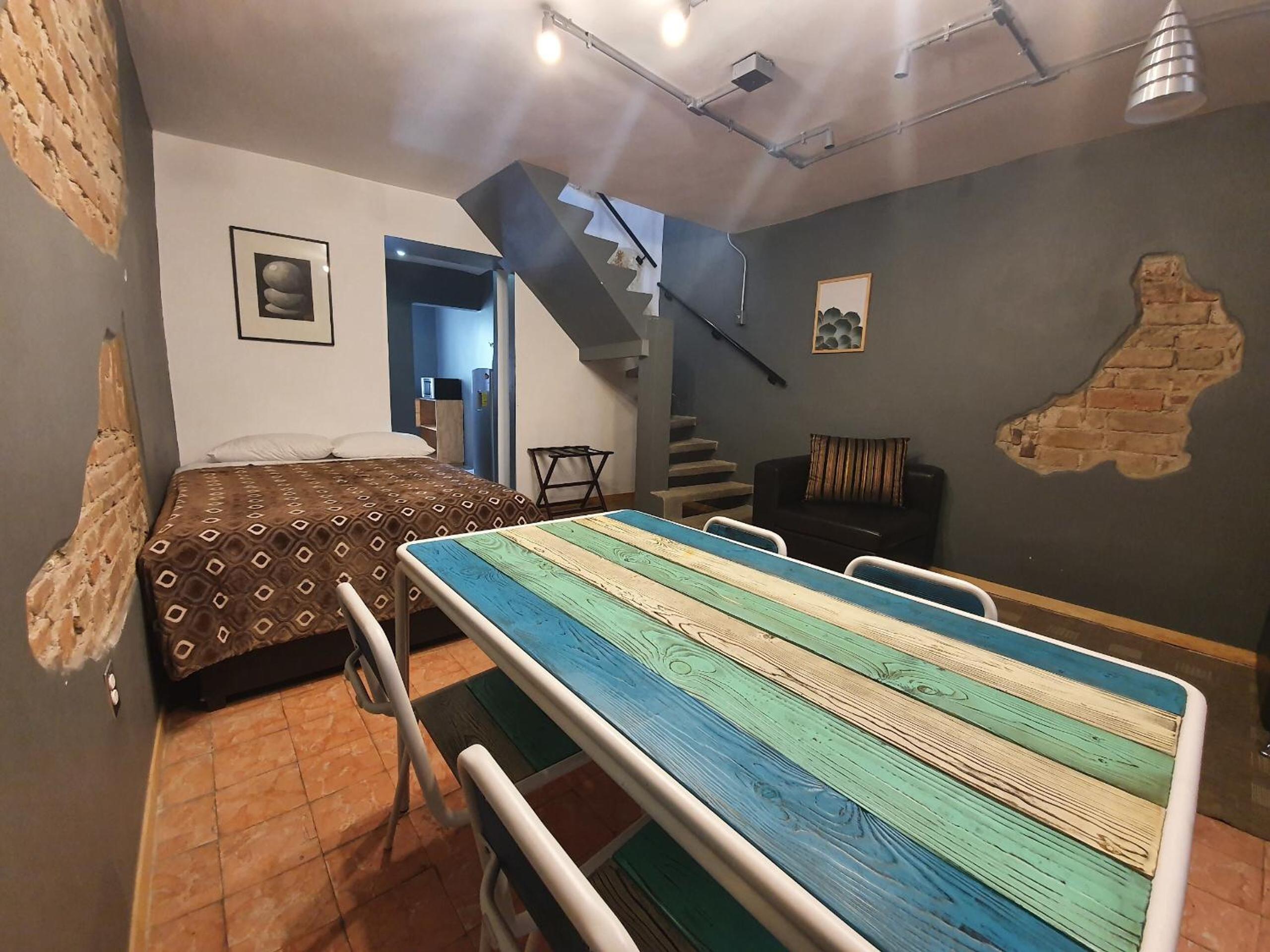 Hostalgia Casa Zul
