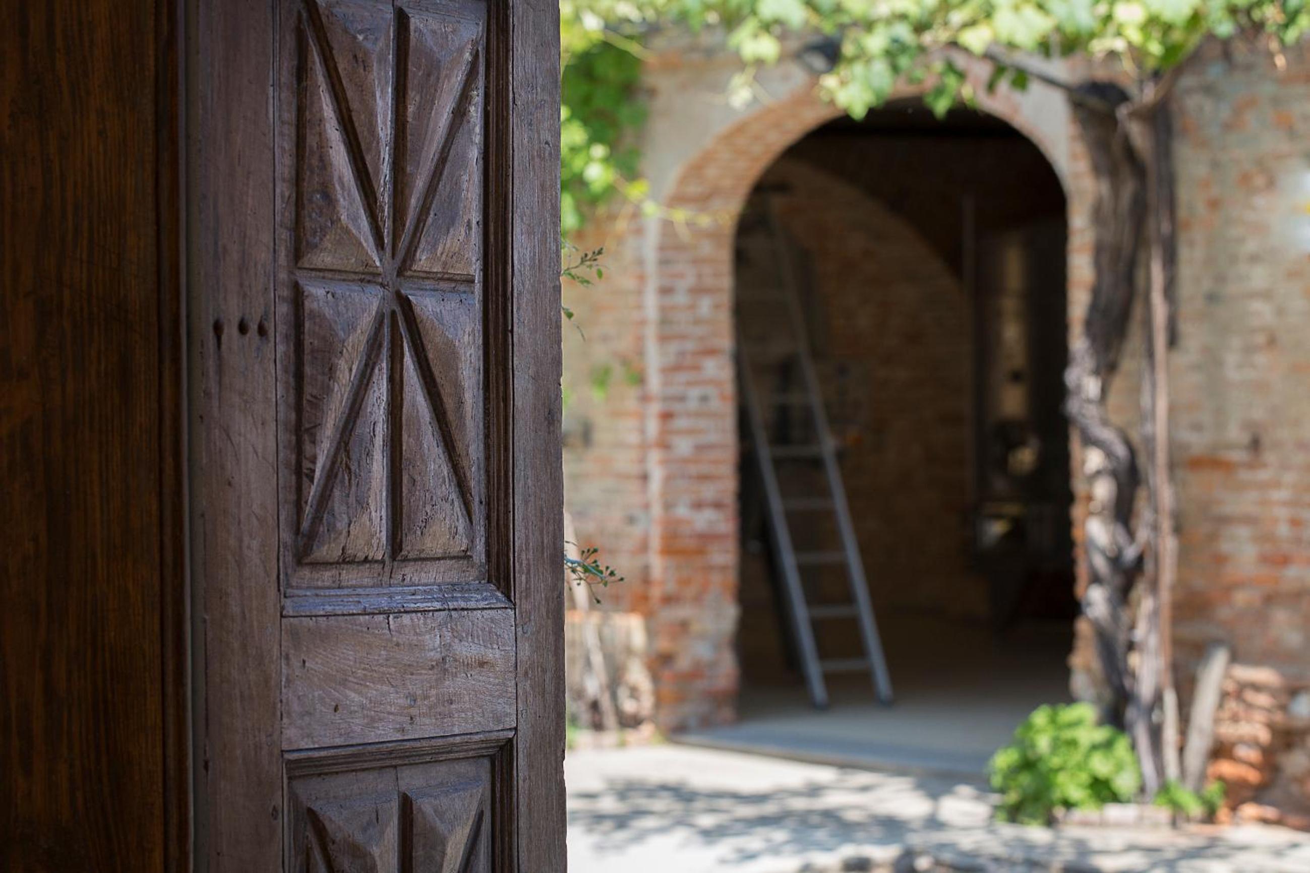Marchesi Alfieri - Cantine e Ospitalità