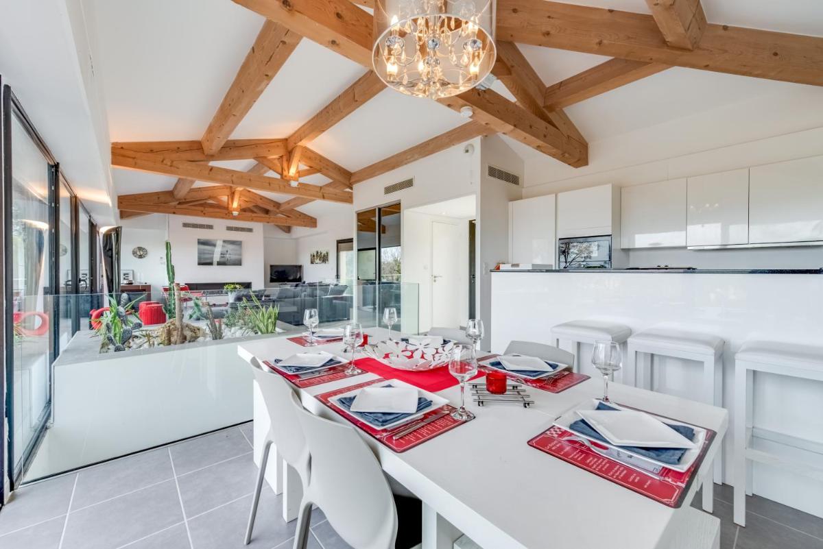 Villa GAIA view 2