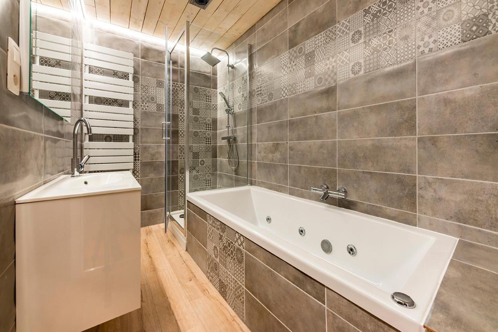 cosy holiday home with sauna near river