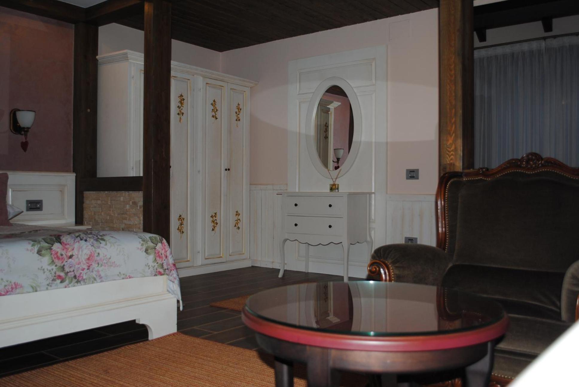 Photo 43