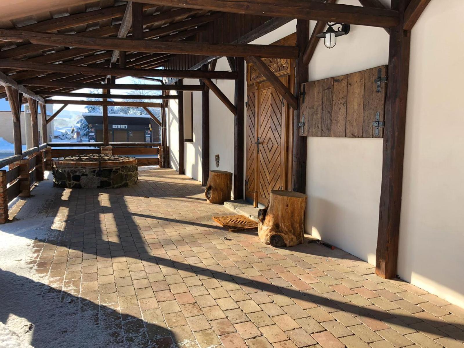 Penzion, Restaurace Jaro Věšín Brdy