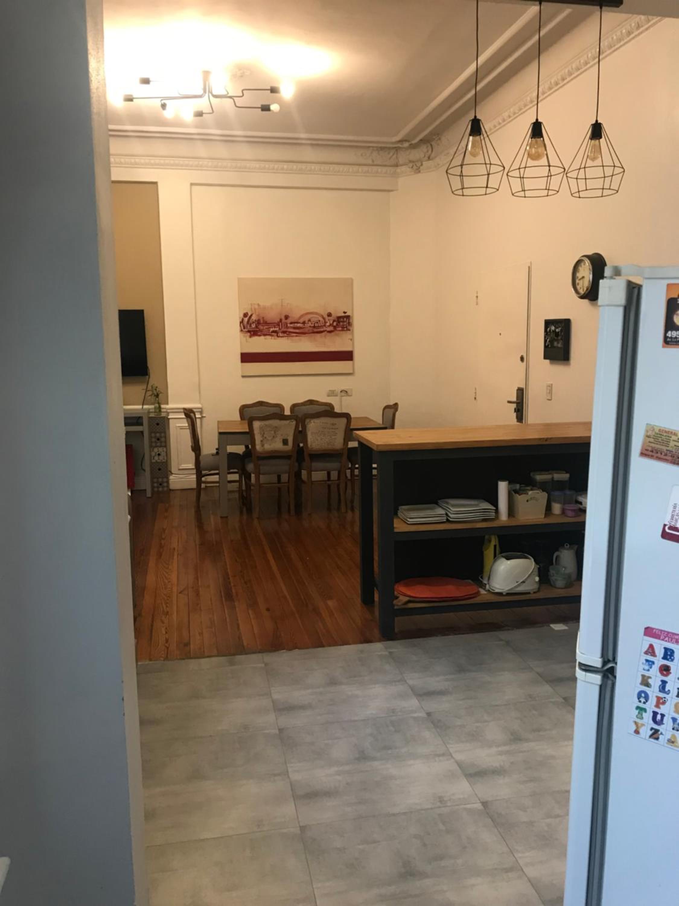 Spacious 2BR Historic Apartment Executive Ready Fast WiFi