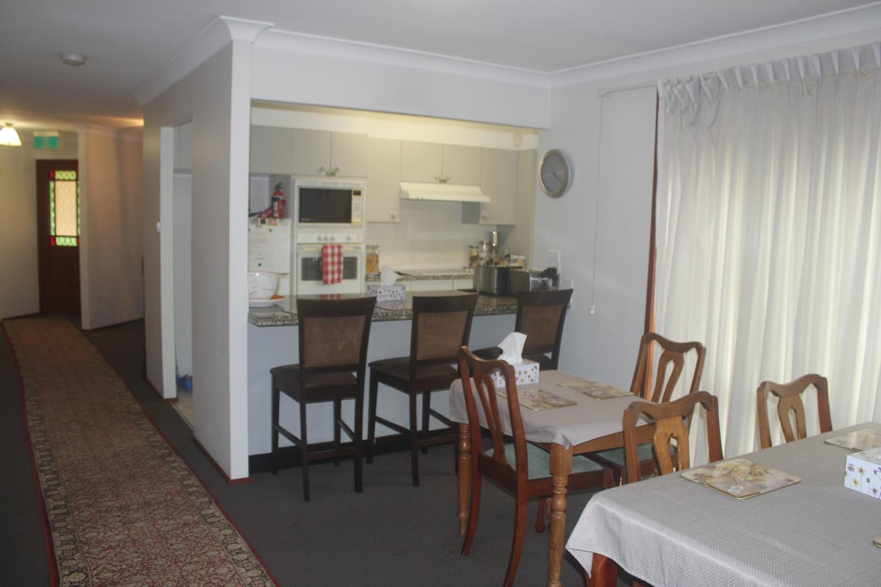 JOHN HUNTER B&B