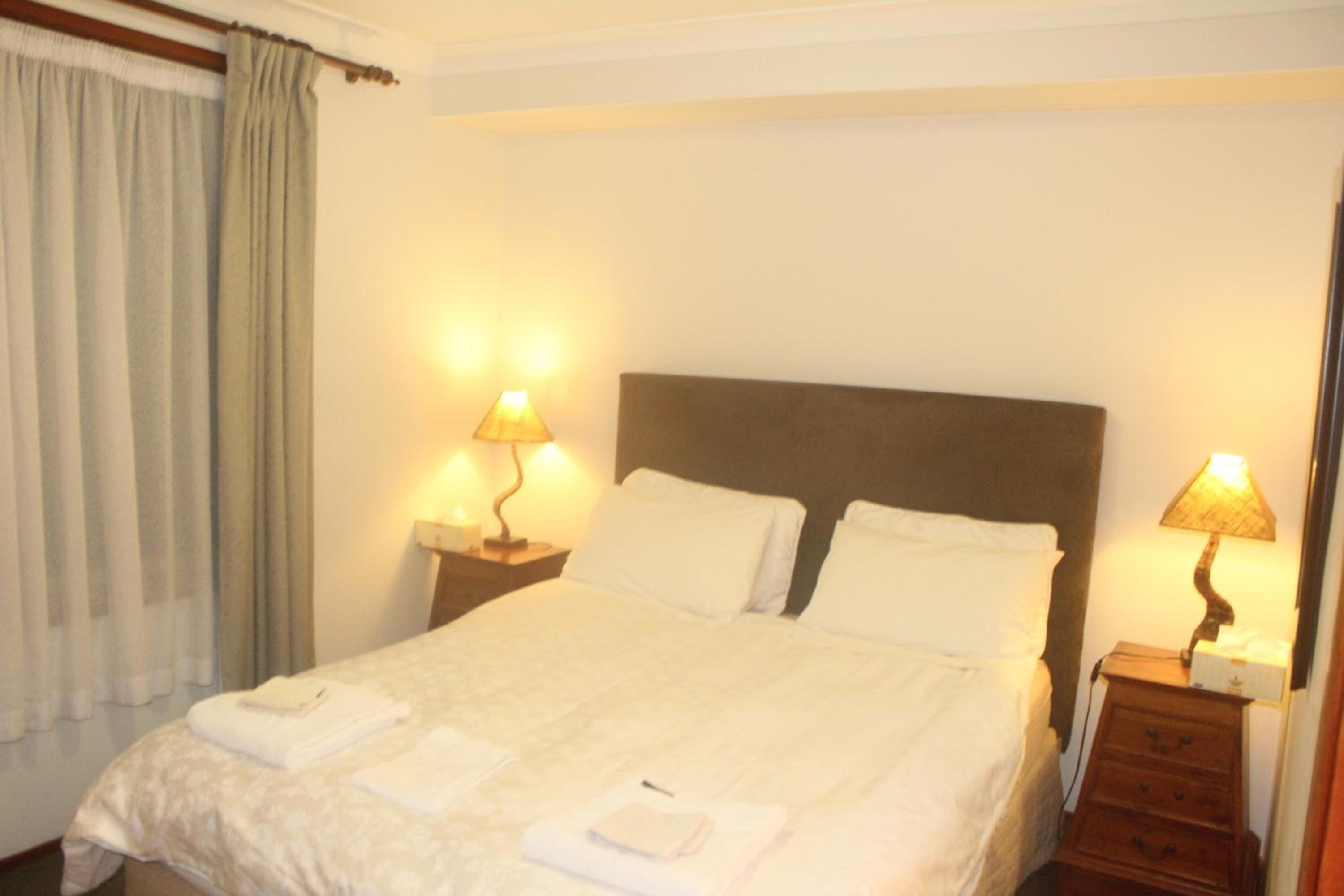 JOHN HUNTER B&B