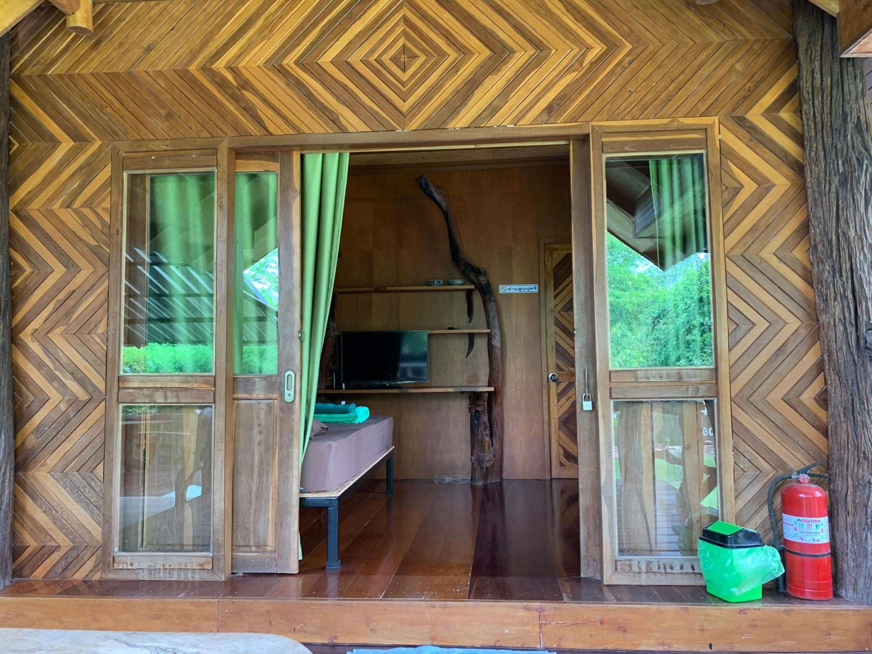 Pana and River Homestay Kang Krachan view 5