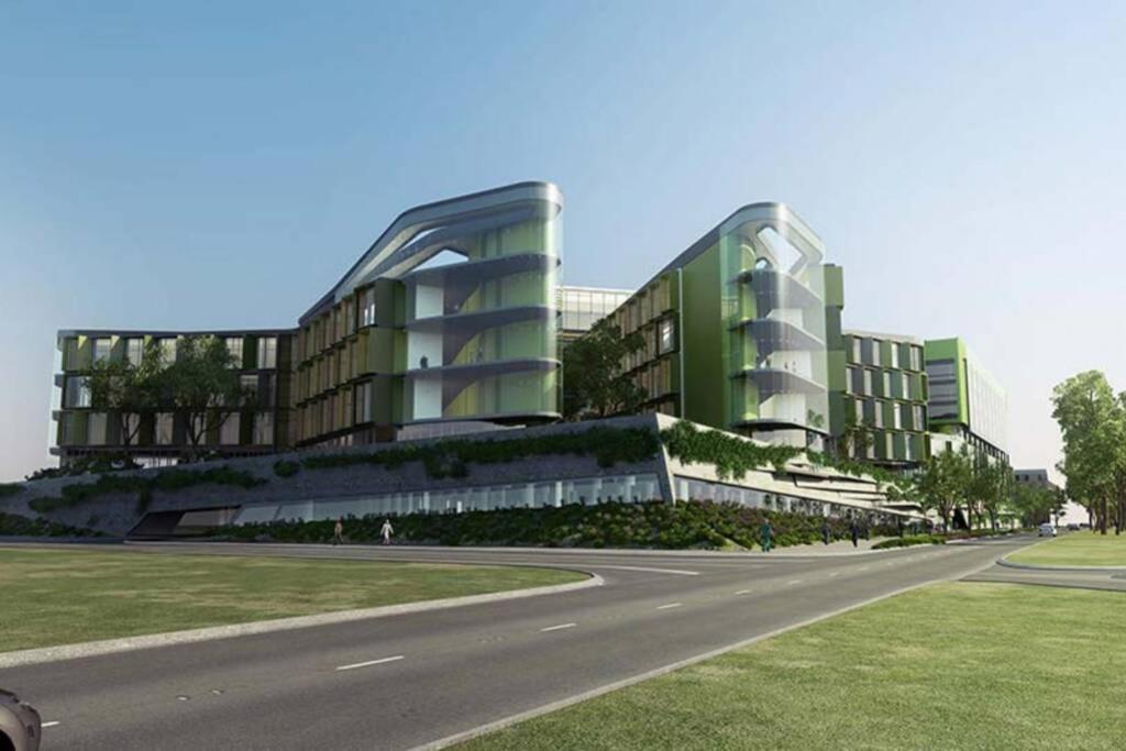 B9 Crawley Apartment 1 BRM & Sleepout near UWA