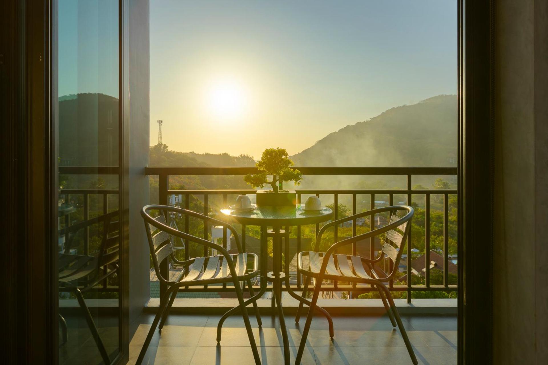 balance & terrace