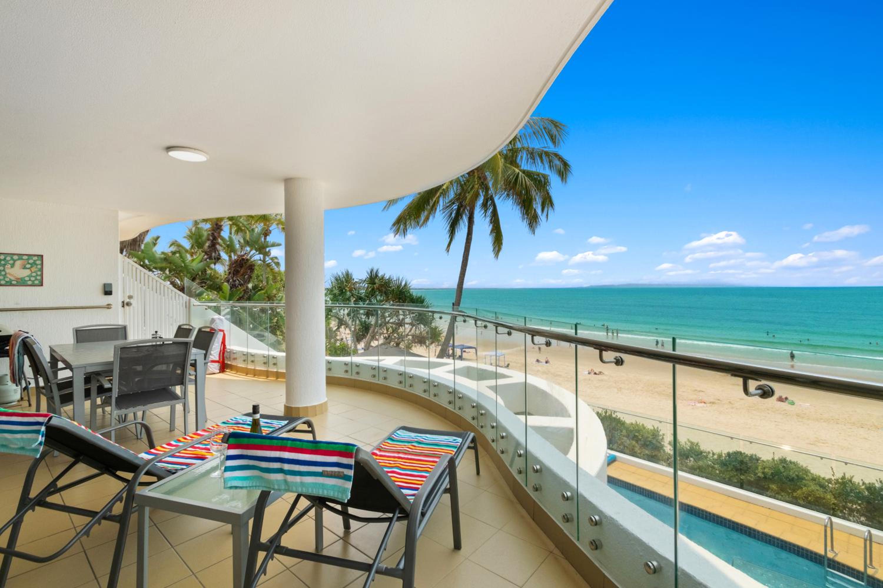 La Mer Apartments