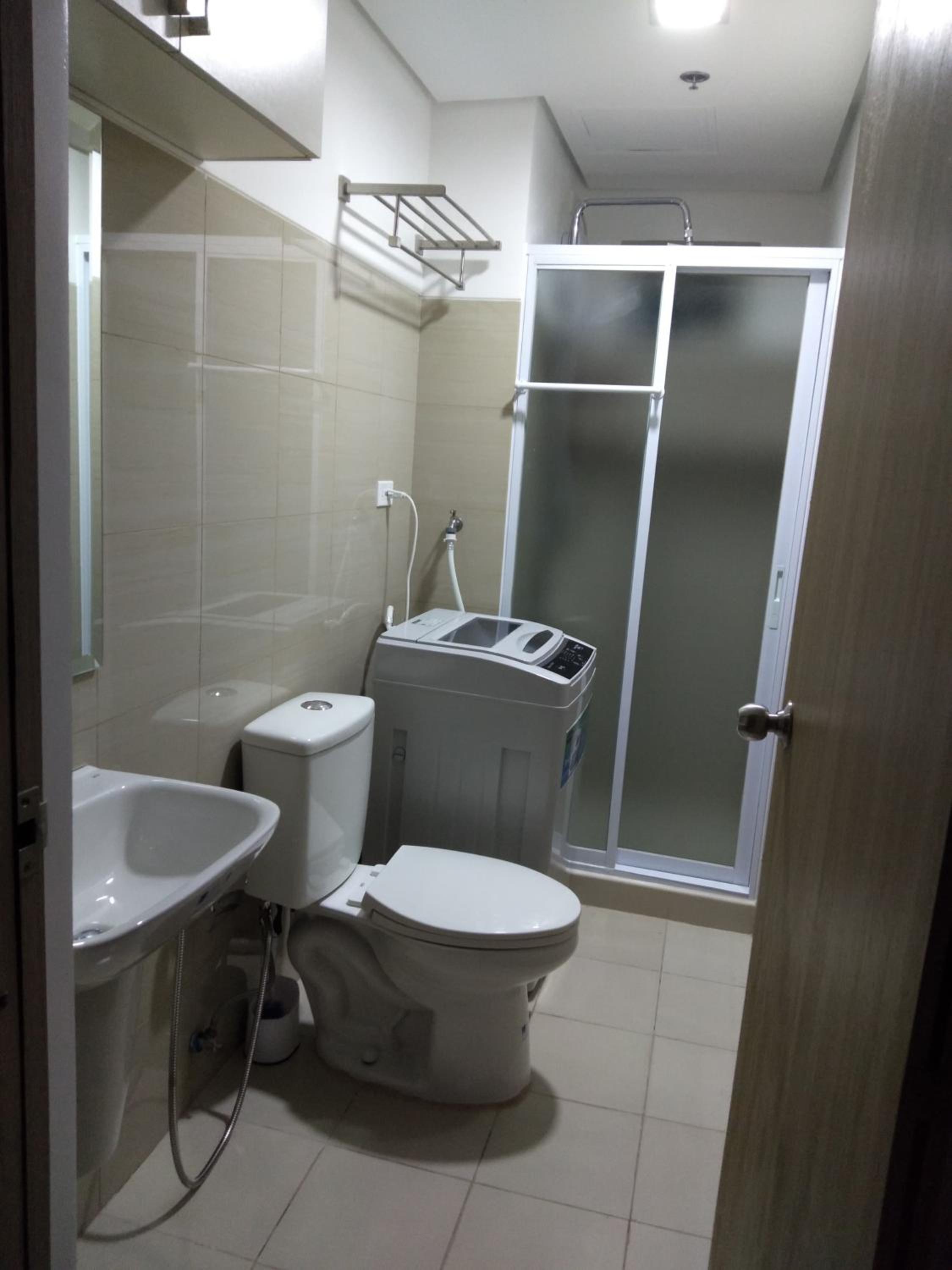 Jones Shore Residences