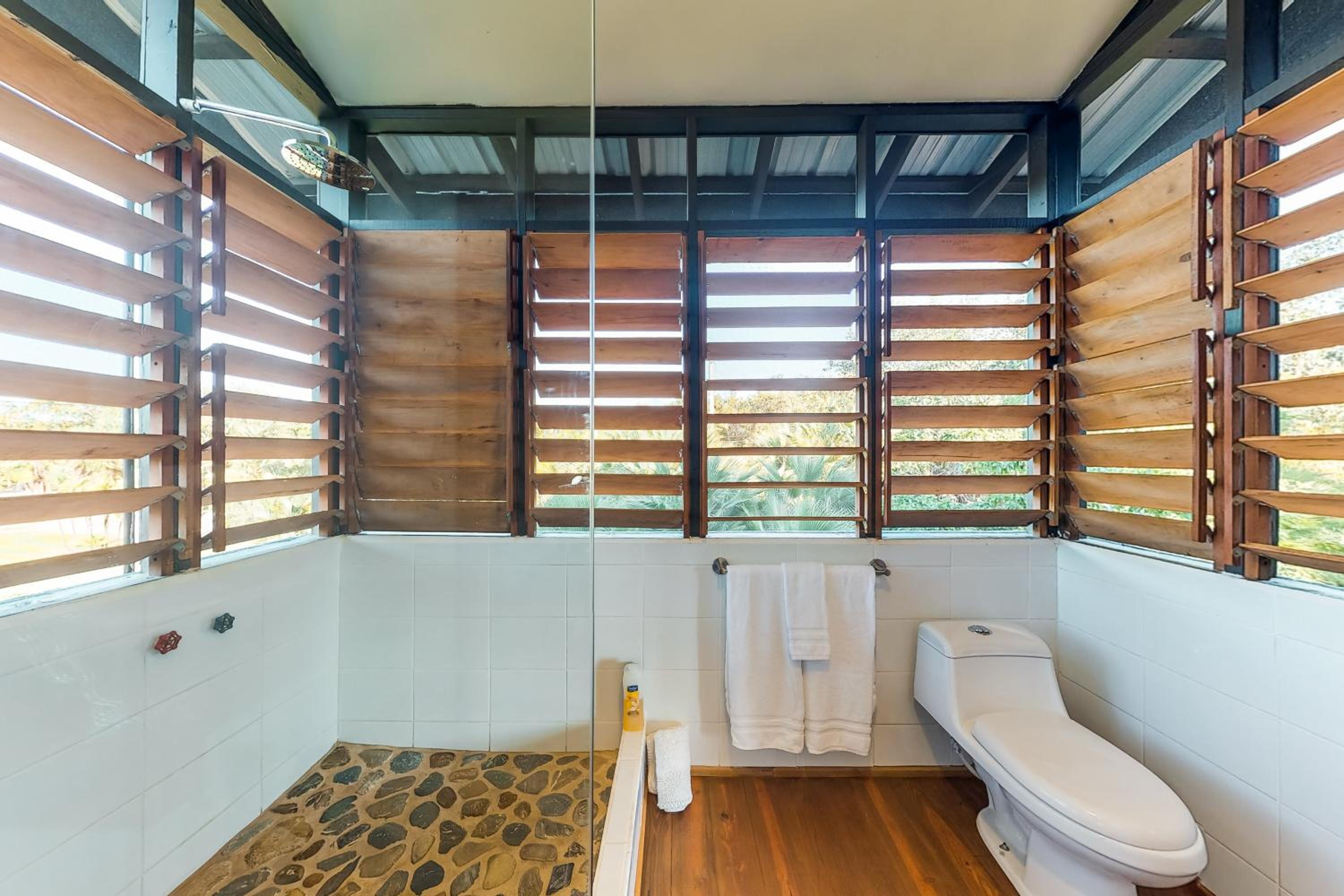 Mahogany Cabaña at Inn The Trees -Gold Standard Certified