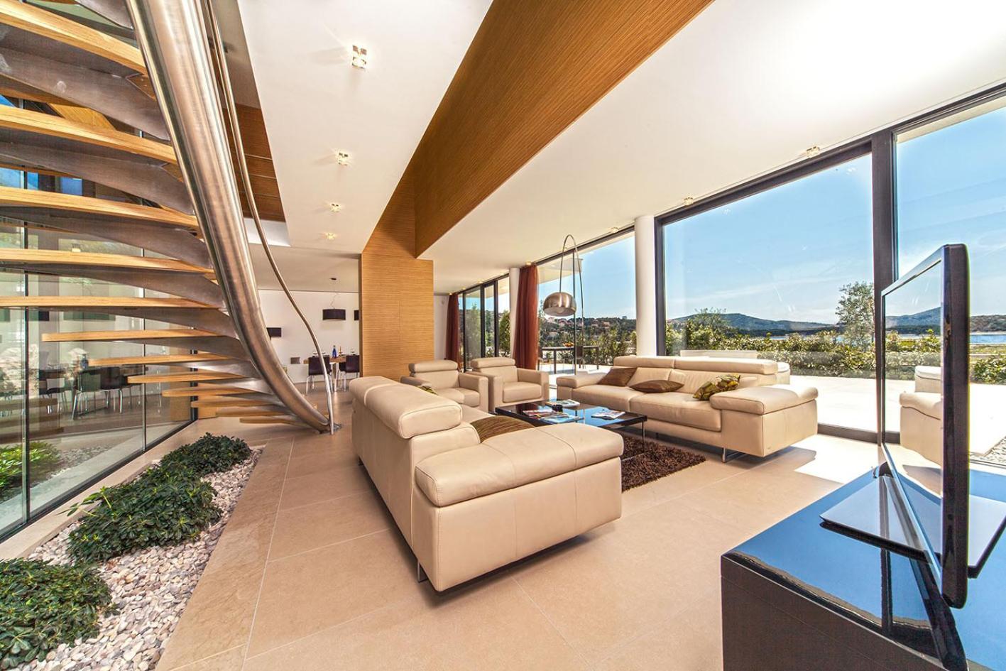 Golden Rays Luxury Villas & Apartments
