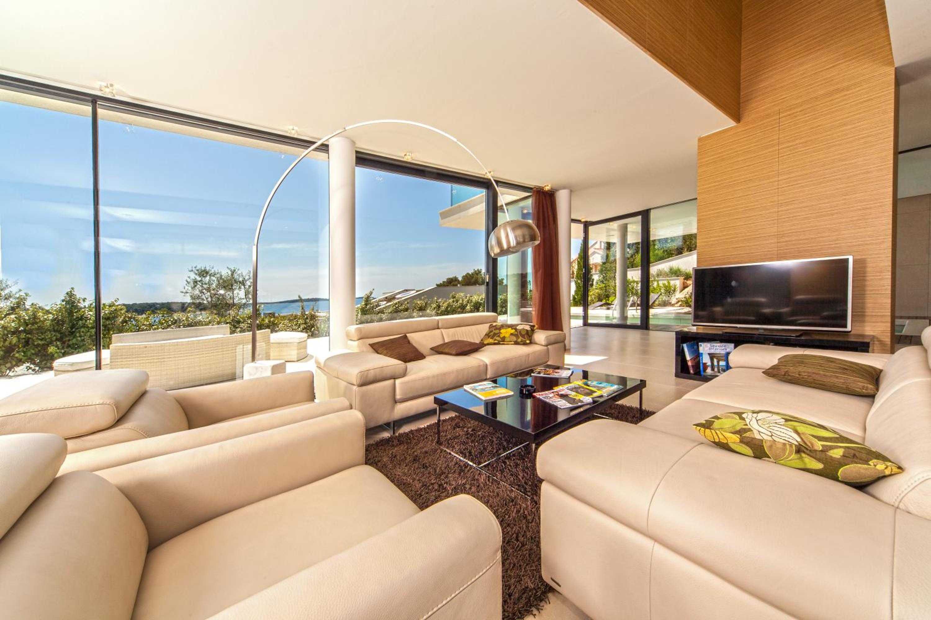 Golden Rays Luxury Villas & Apartments