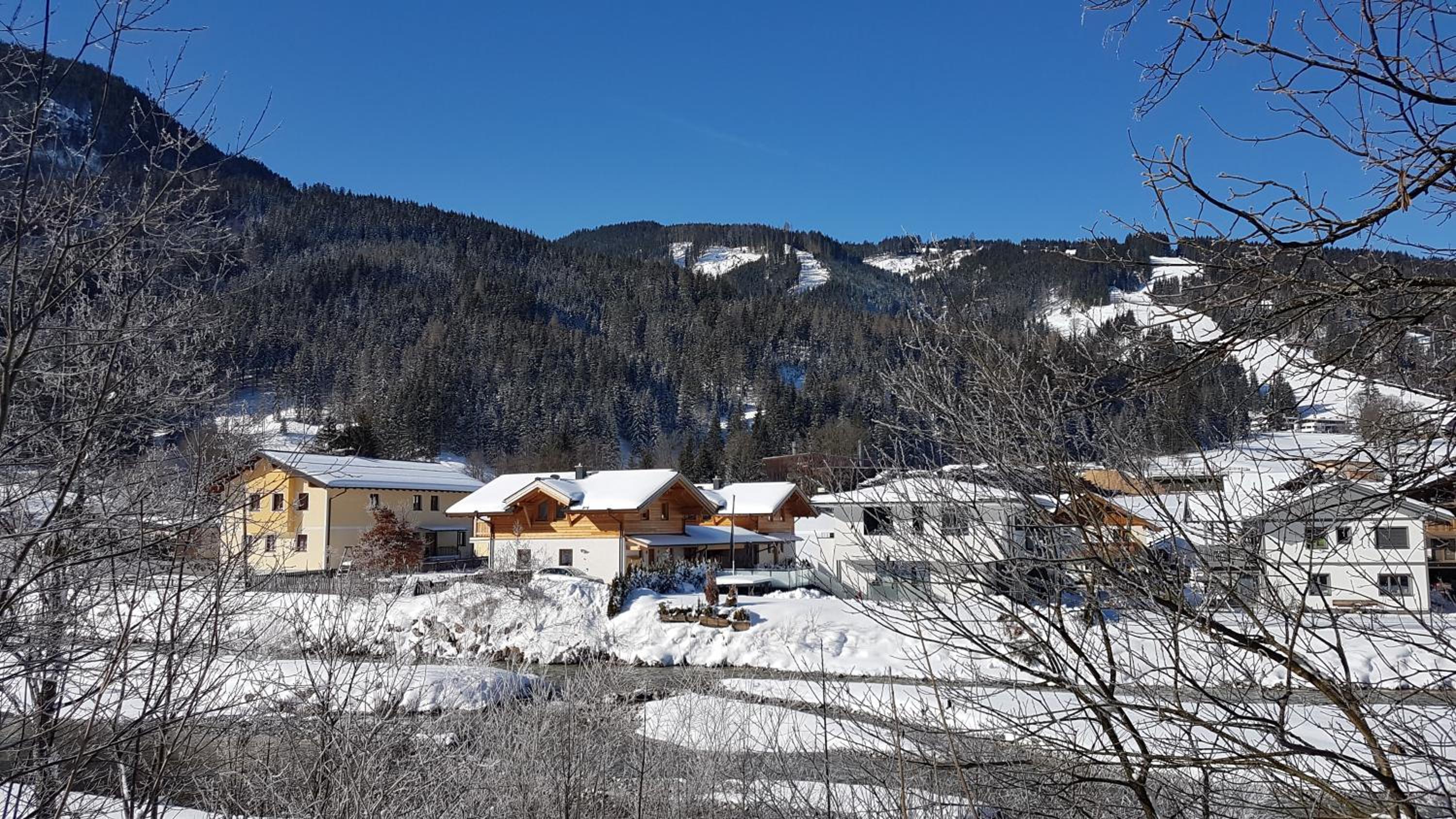 Souterrain Apartment 333 Flachau view 3