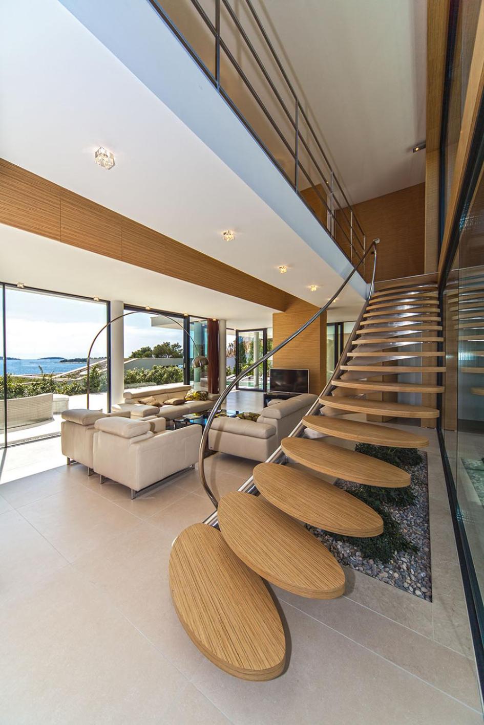Golden Rays Luxury Villas & Apartments