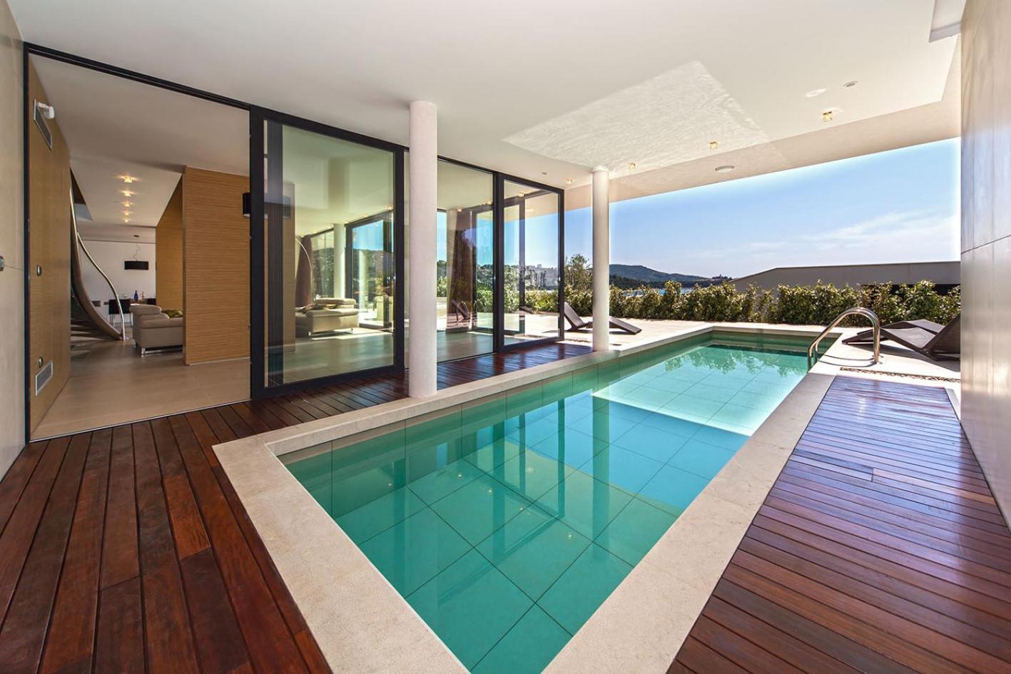 Golden Rays Luxury Villas & Apartments