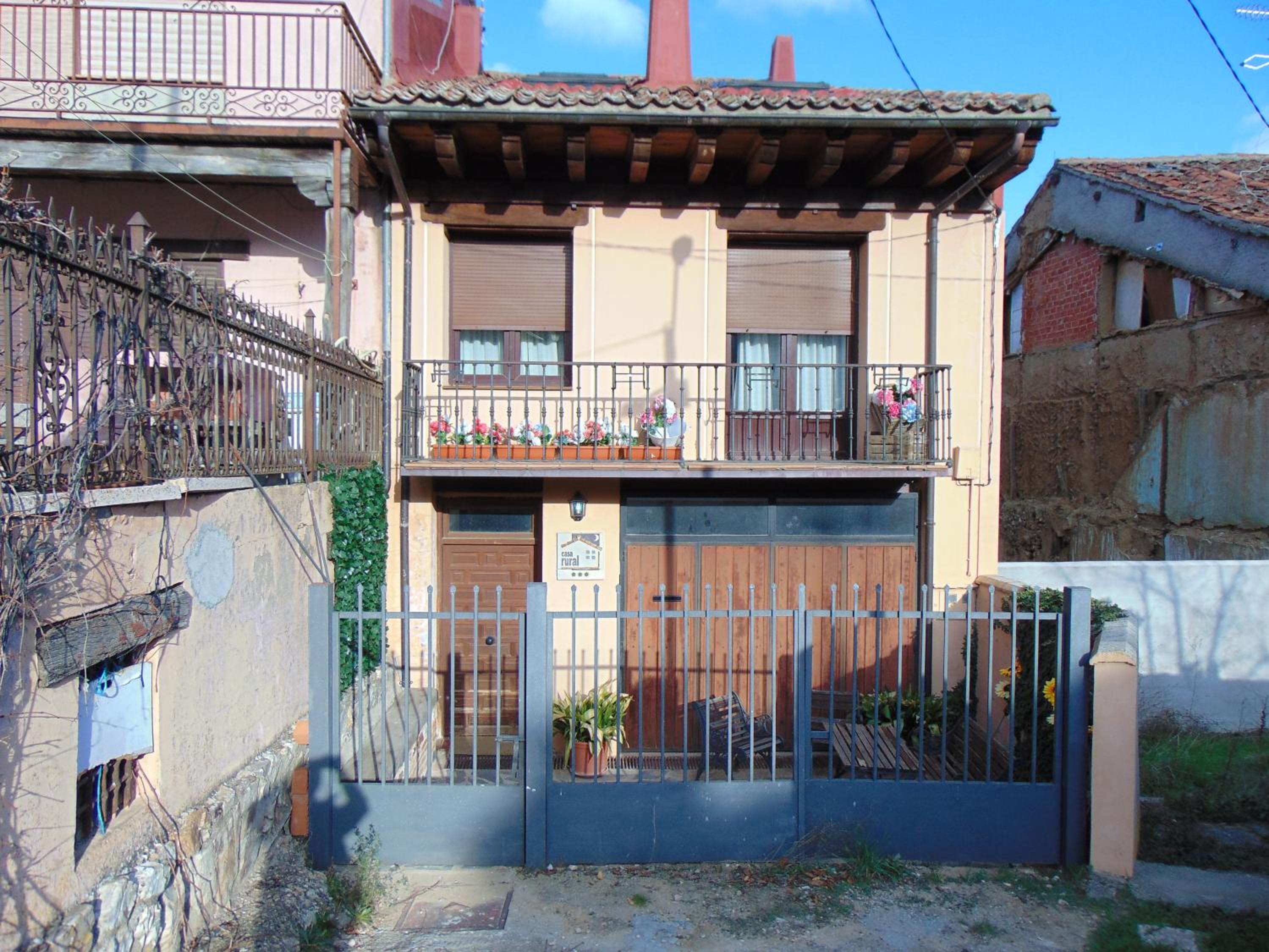 Villa Riaza view 4