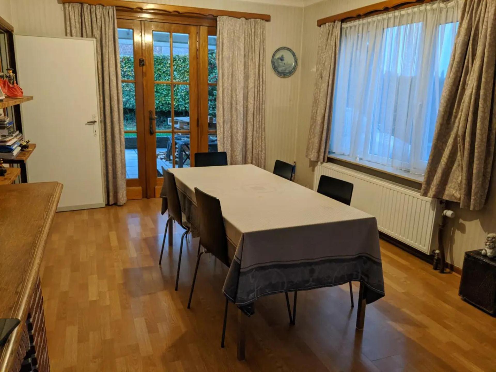Rustic room 15 mins from Brussels view 3