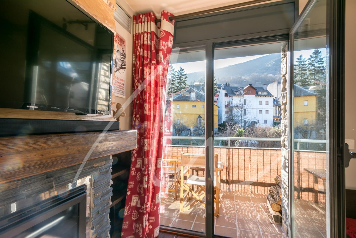 Beroia by SeaMount Rentals view 3