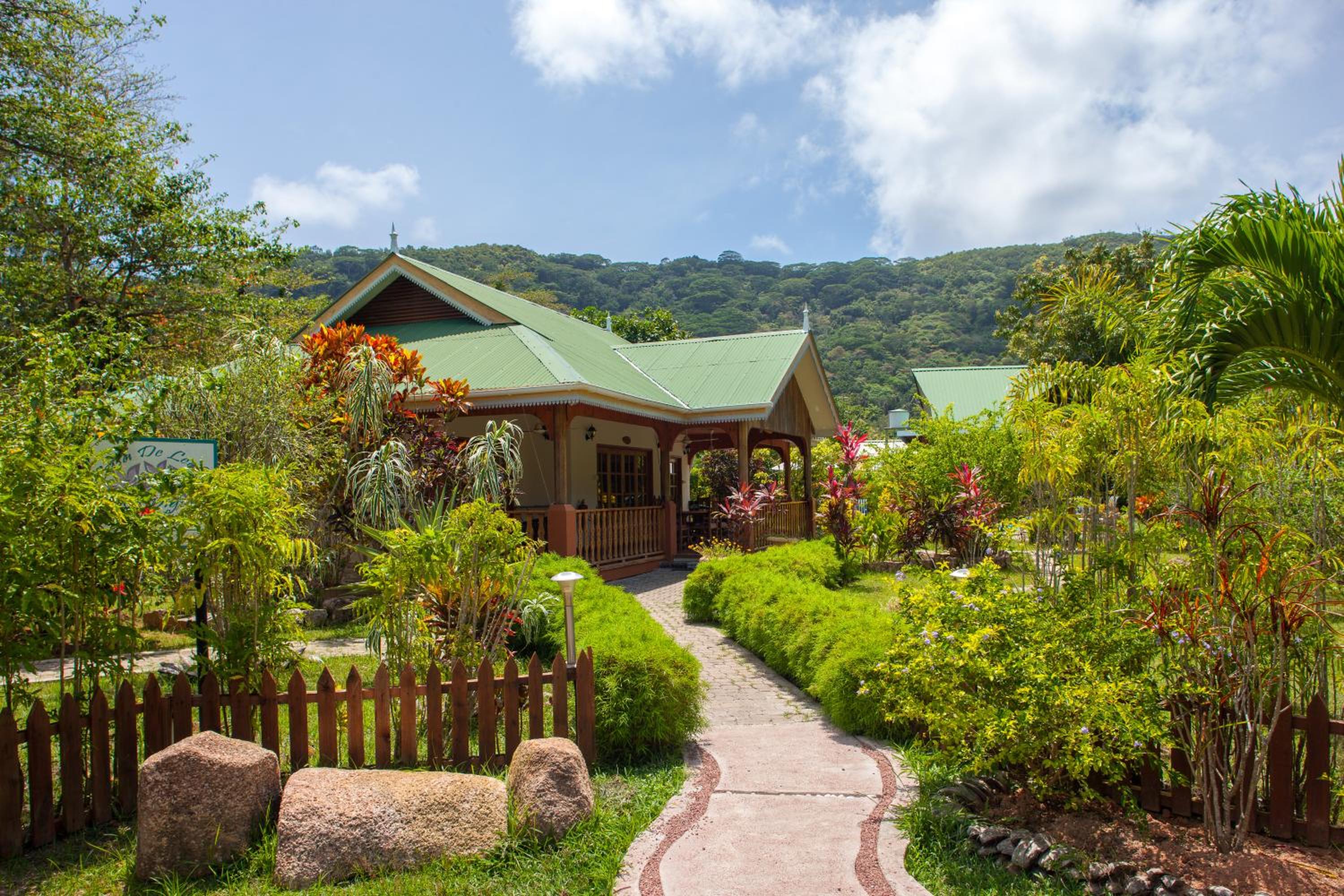 Casa De Leela Self Catering Guest House