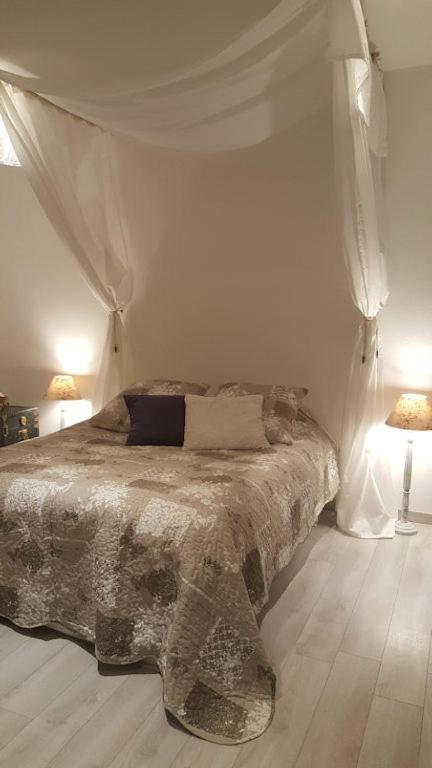 Hotel Au Cafe De La Gare, Spa, Bourgogne Maison De Charme Spacieuse Pres De Dijon Dole Grey