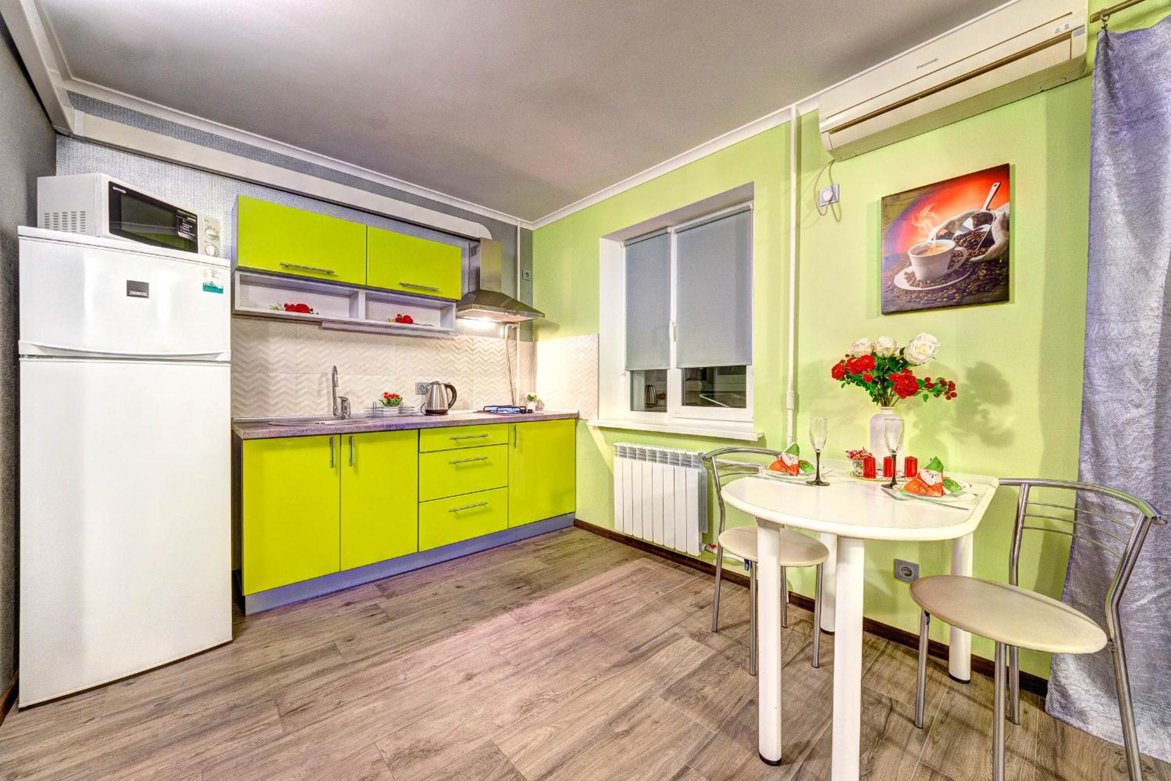 Apartments on Klovsky descent 20 view 3
