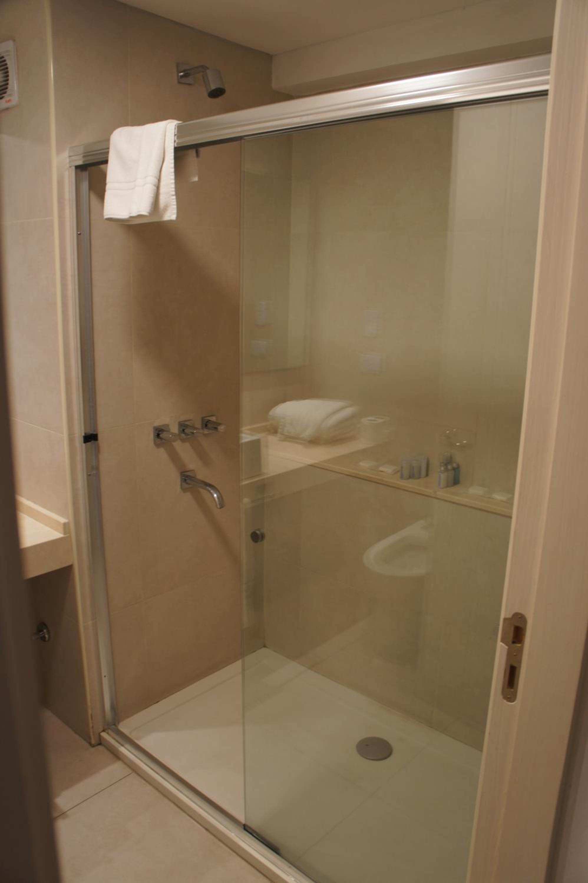 Olmos Suites