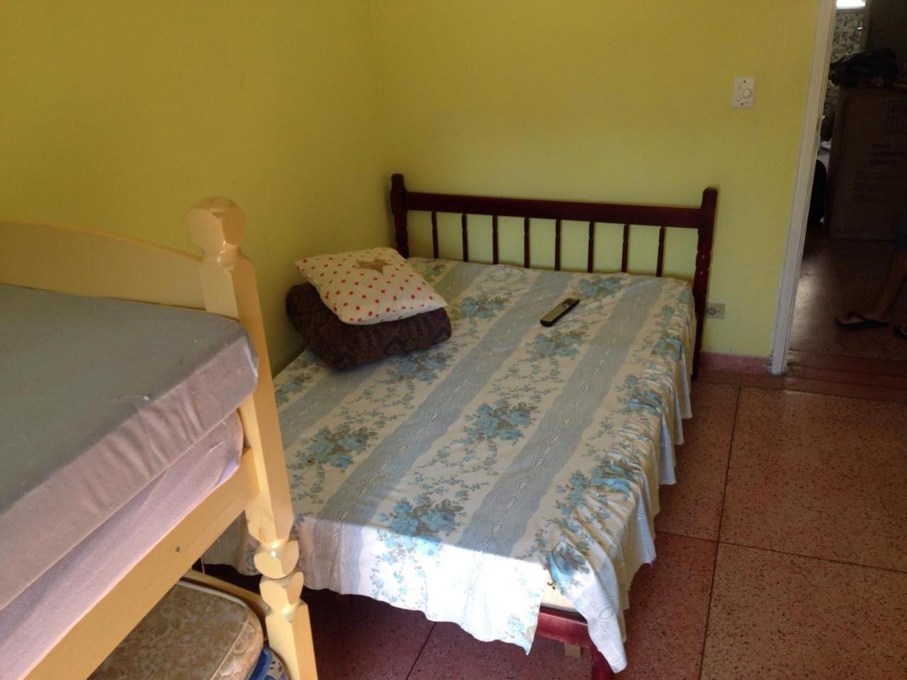 Apartamento Praia Grande, Vila Tupi, em frente ao mar, com retirada de chaves na casa da proprietária view 5
