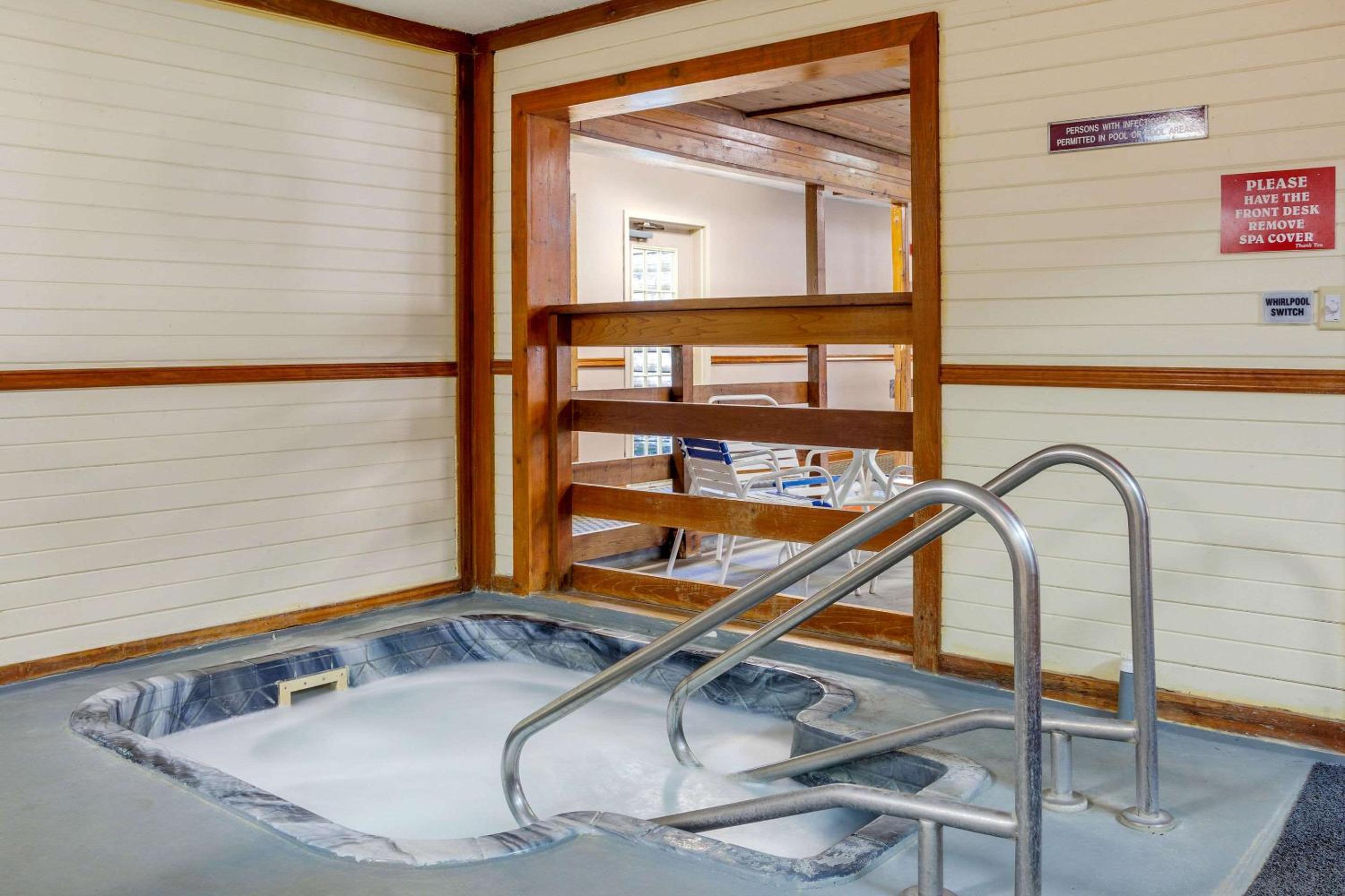 Quality Inn & Suites Prairie Du Chien
