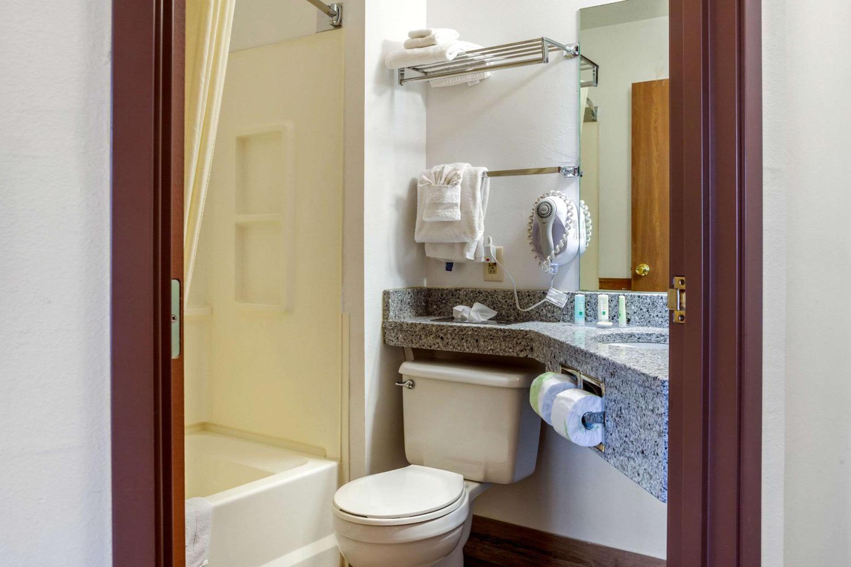 Quality Inn & Suites Prairie Du Chien