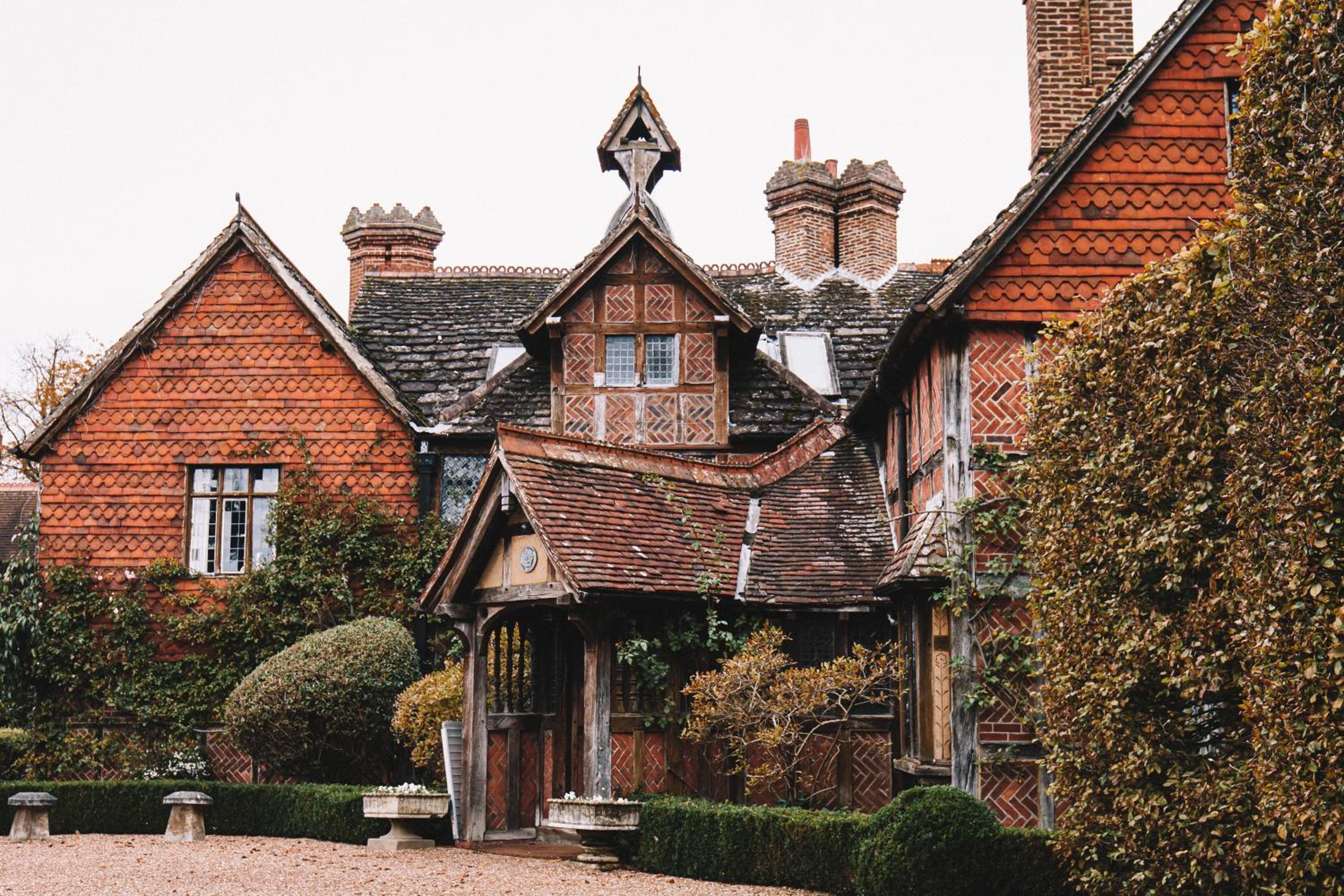Horley Vacations - Langshott Manor - Luxury Hotel Gatwick - Property Image 99