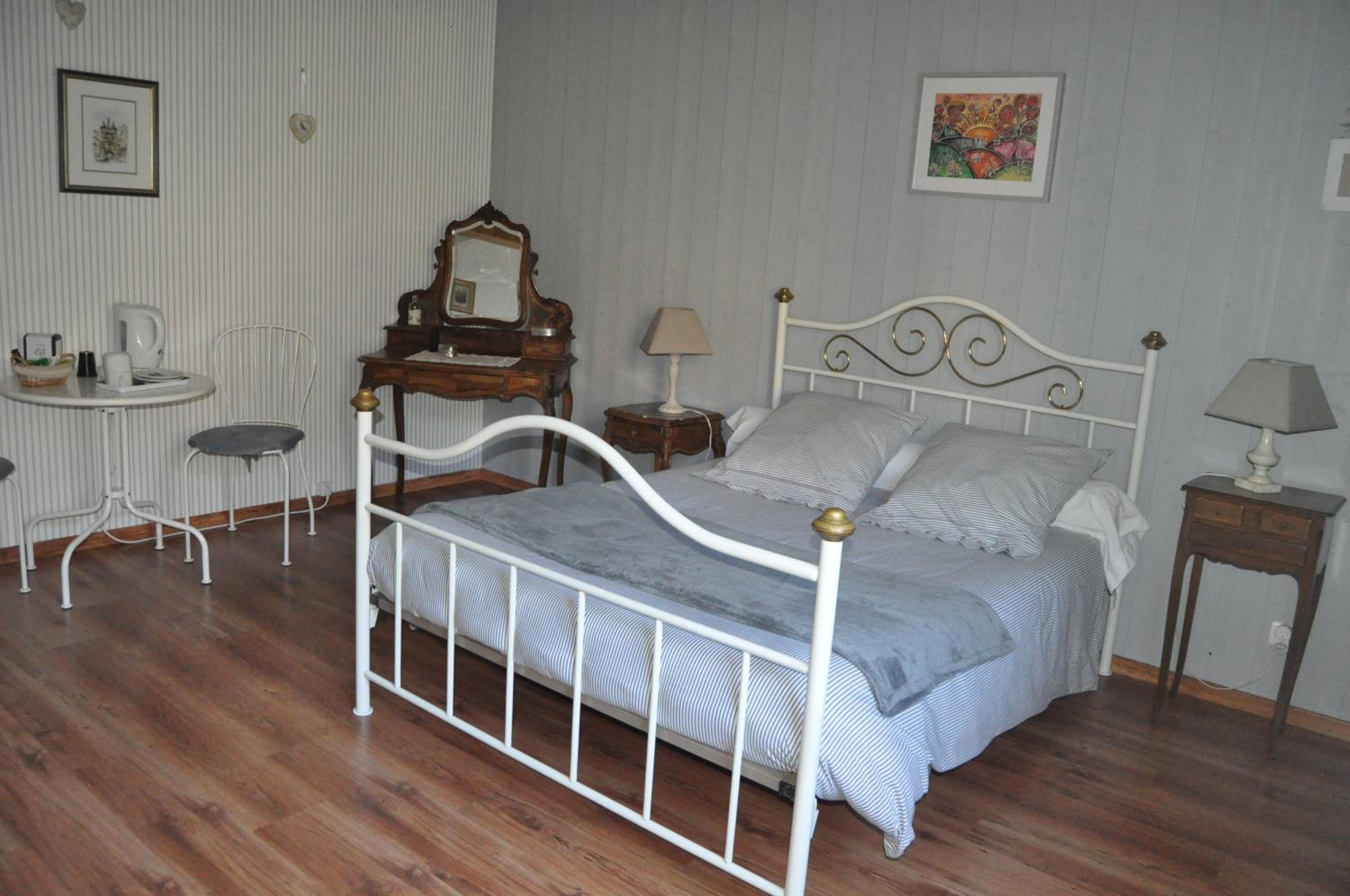 Photo 8