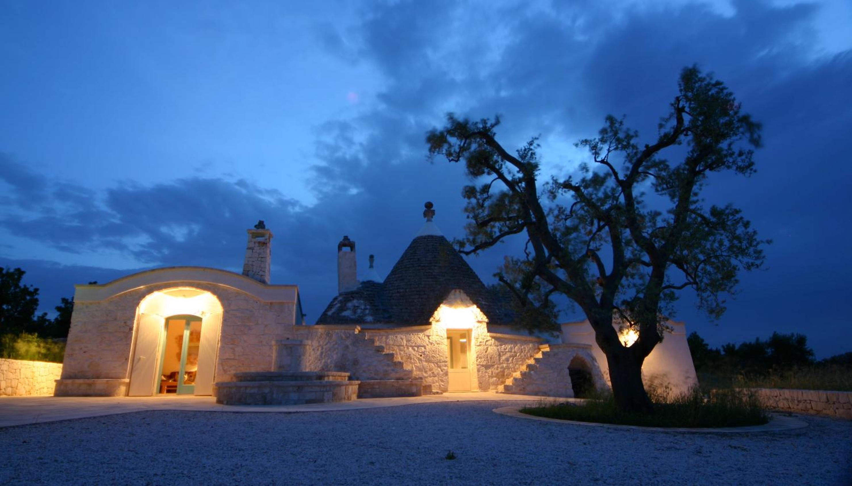 Villa 4 trulli, sea view, vista mare, isolata view 2