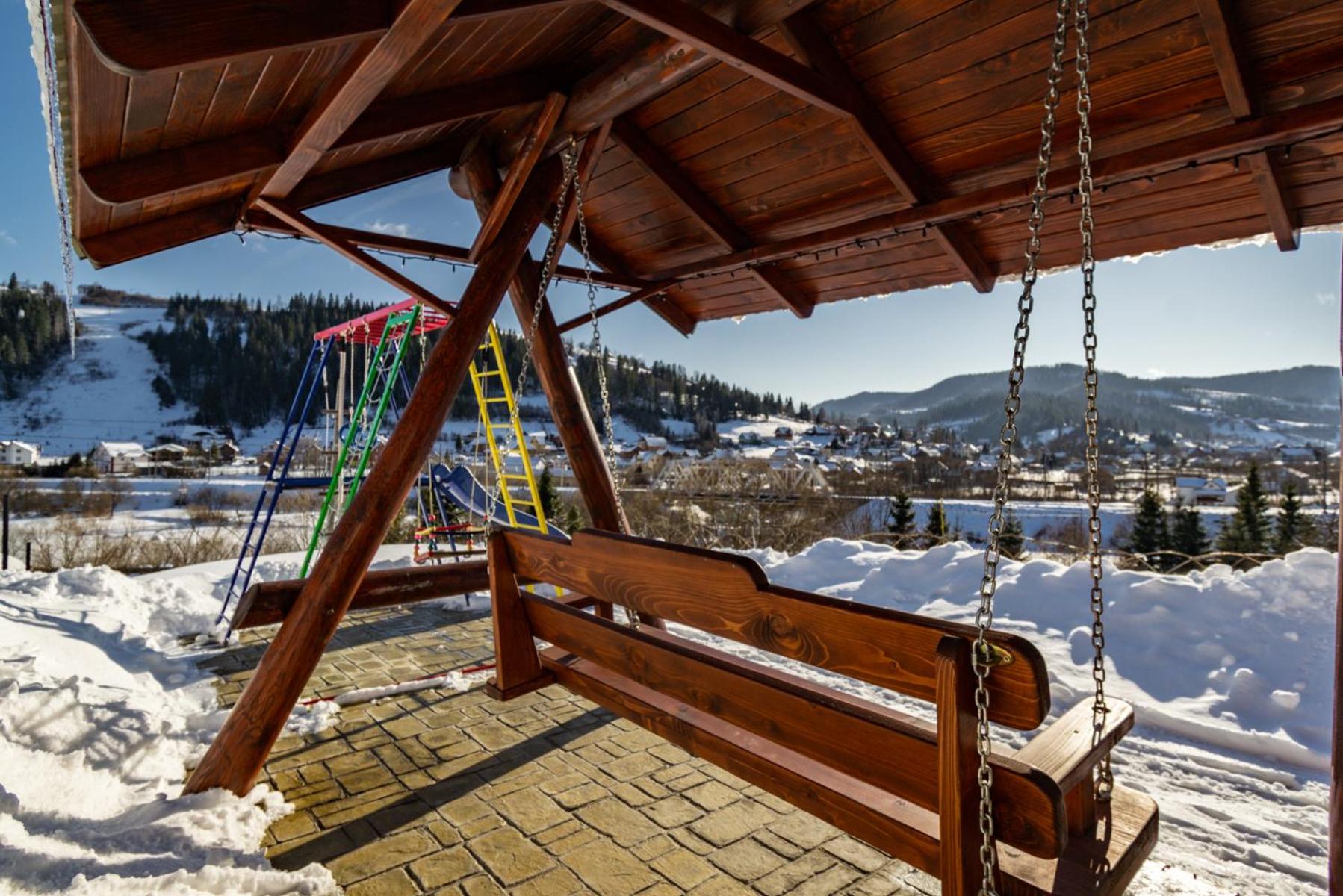 Cottage Chalet-Tiara view 2