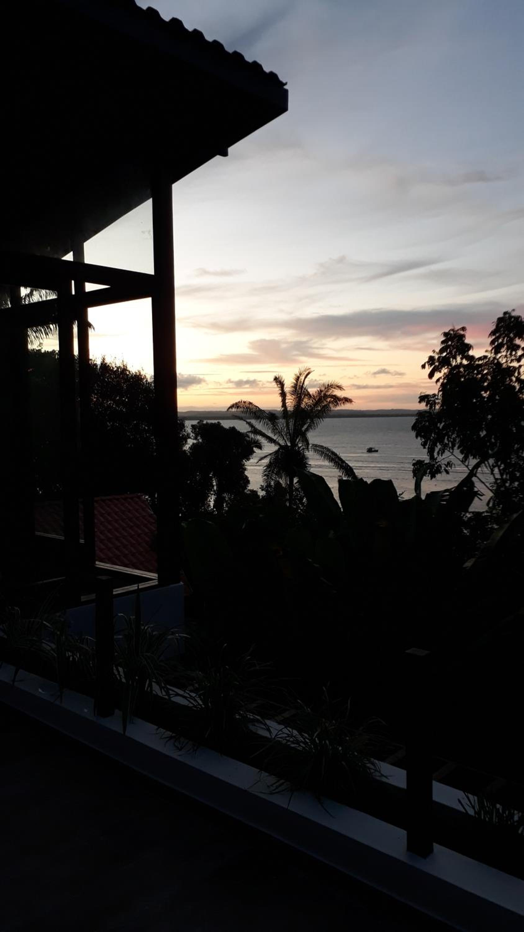 Casa moderna perto do mar