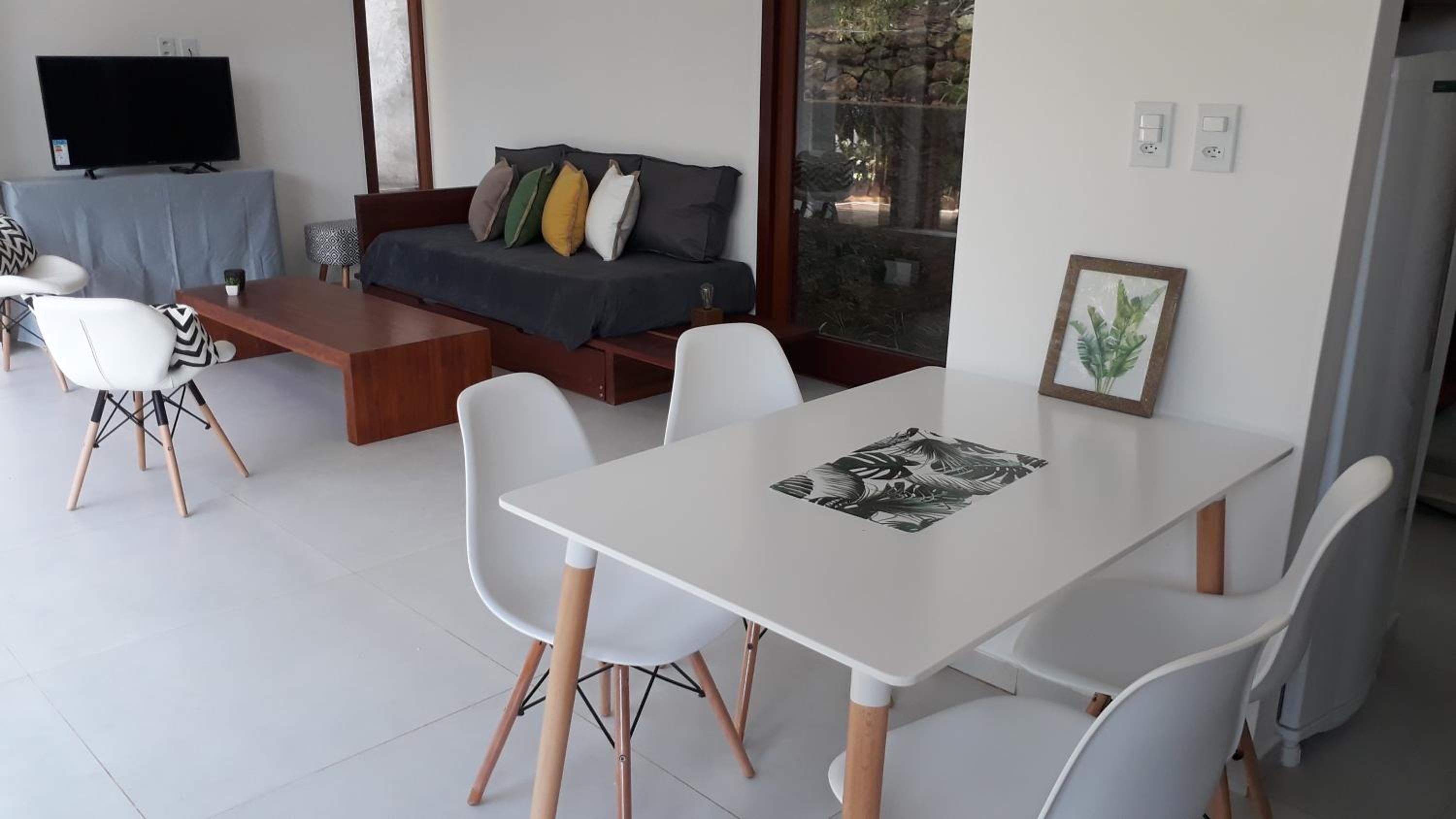 Casa moderna perto do mar