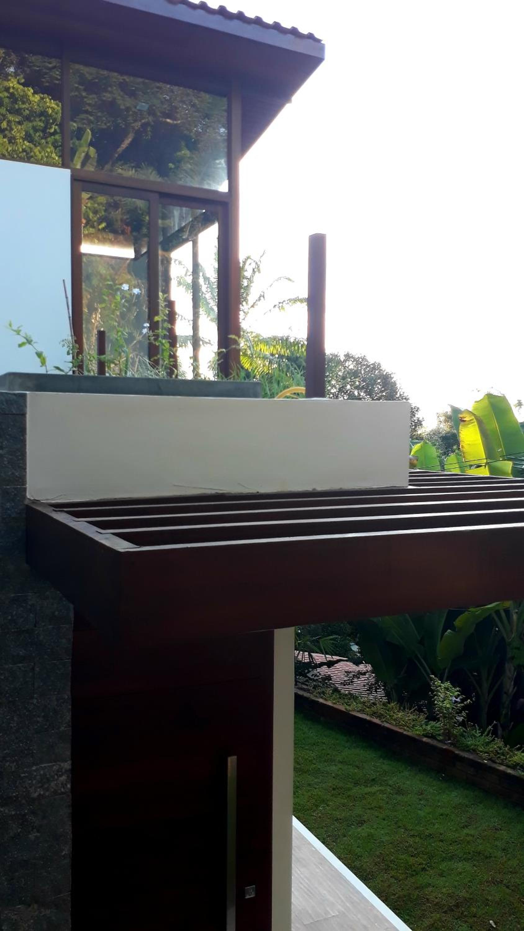 Casa moderna perto do mar