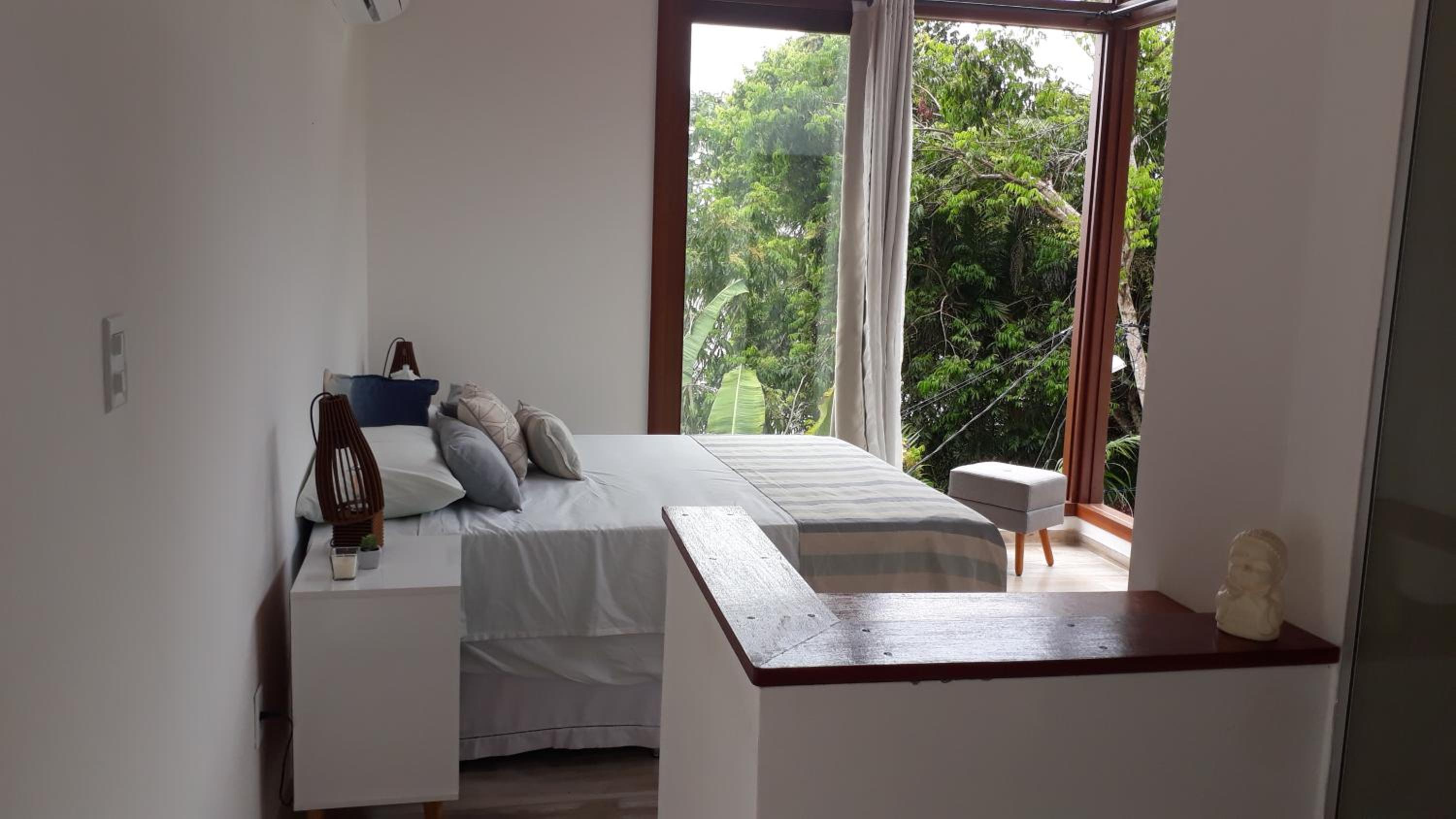 Casa moderna perto do mar