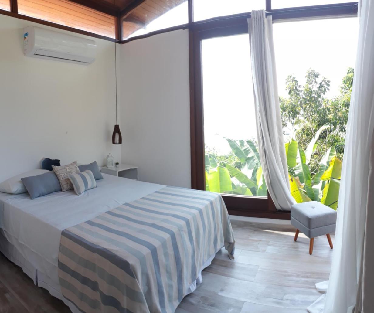 Casa moderna perto do mar