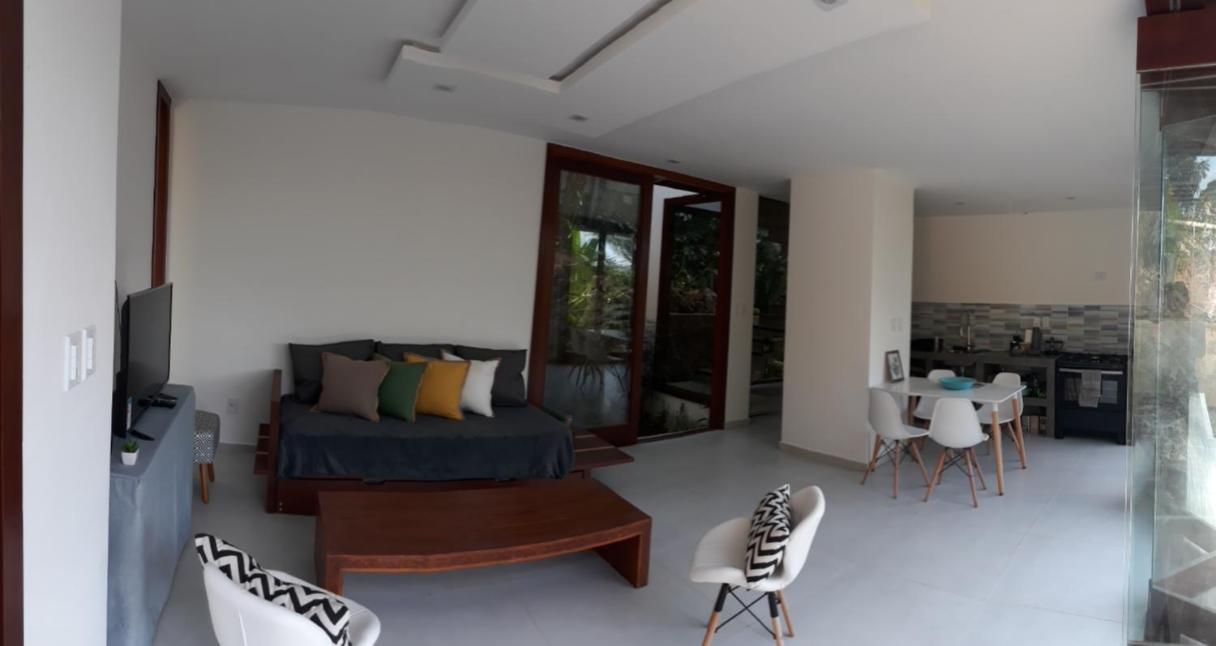 Casa moderna perto do mar