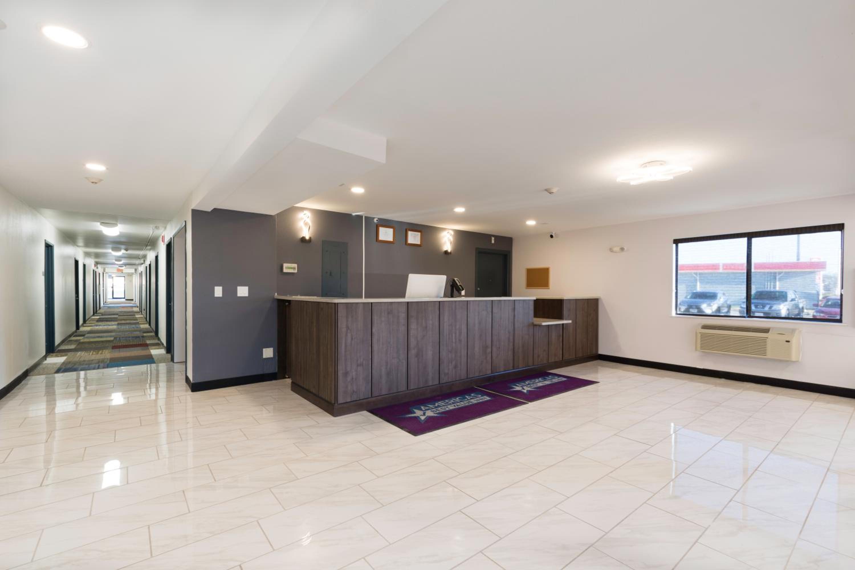 Peoria Vacations - Americas Best Value Inn East Peoria - Property Image 4