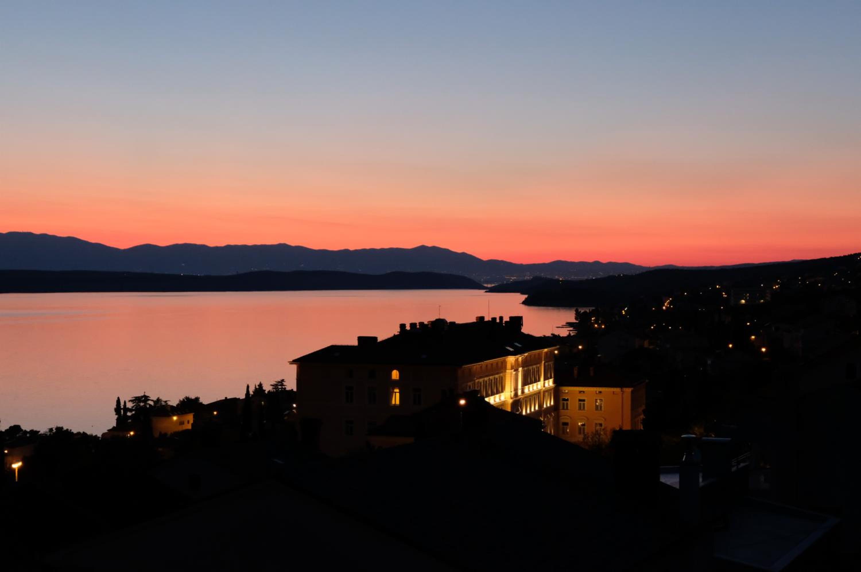 Apartment Summertime view 3