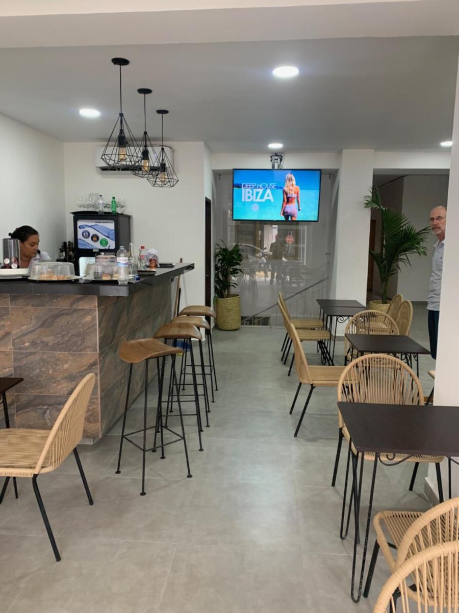 Hotel Viena en Villeta — restaurant