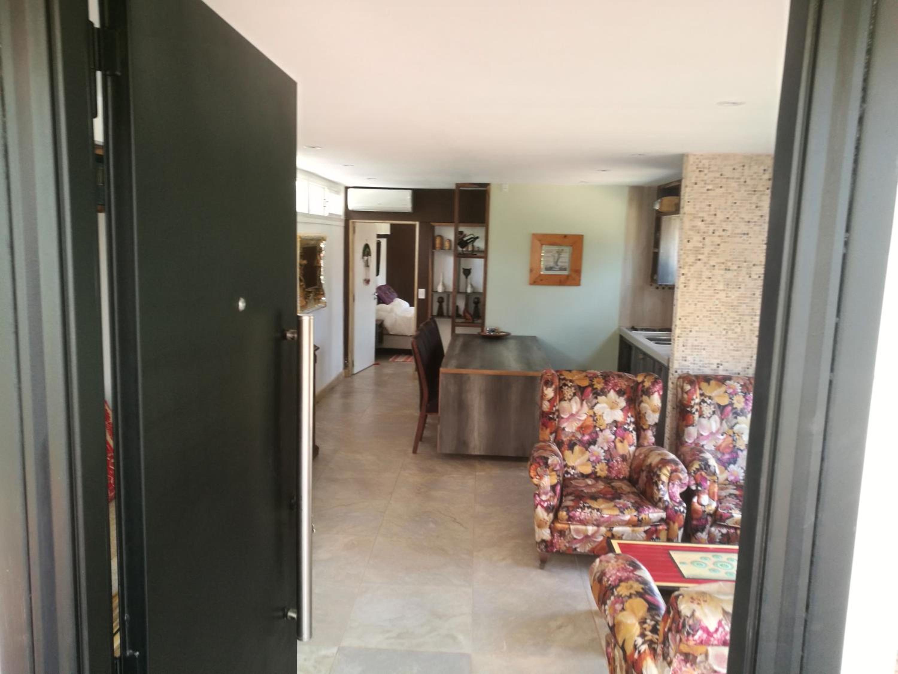 Departamento con parque a metros del mar